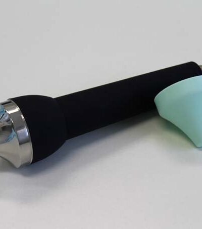 Shaped 1 mega hertz cavitation handpiece